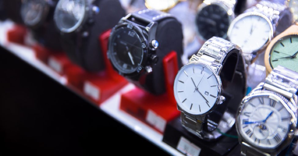 5 Tips To Follow Before Buying Luxury Replica Watches Online in India