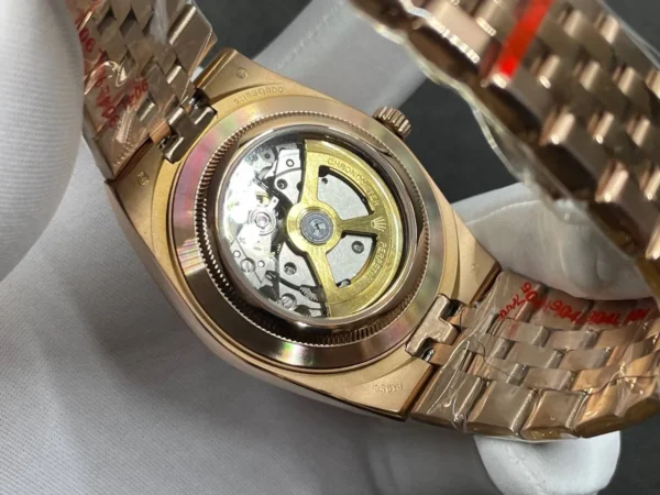 Super Clone Rolex Land-Dweller 40 mm Everose Gold