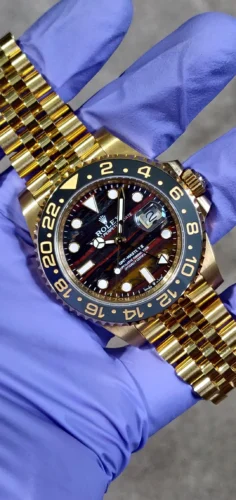 Rolex GMT-Master II 40 mm 126718GRNR Tiger Iron Dial photo review
